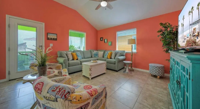 Коттедж Laid Back Lime by AvantStay | Near Beach w/ Pool, Complimentary Pool Warmer