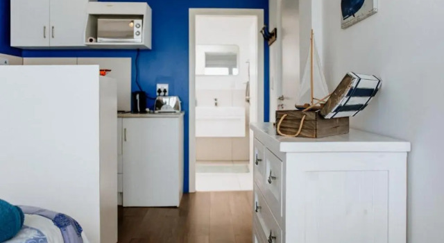 Апартаменты Swept Away Guesthouse