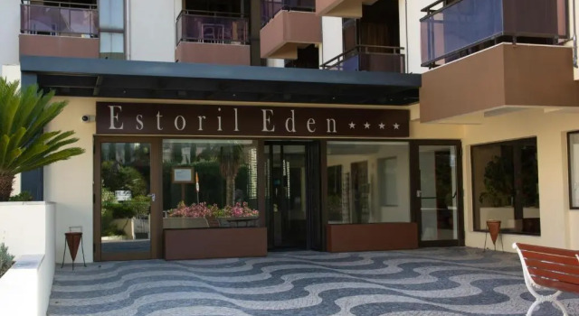 Estoril Eden Hotel, Забронировать Отель Отели Эшторил с бассейном, рядом с Пляж Тамариз, Бассейн