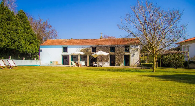 Вилла с 5 комнатами Liiiving in Ofir | Manor Pool House