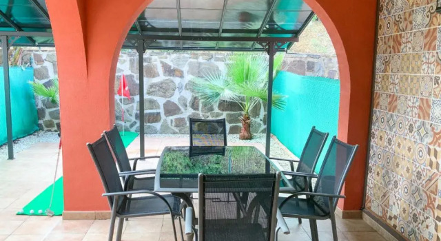 Коттедж ASS001 Two Bedroom Townhouse