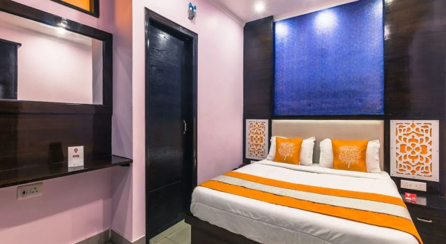 OYO 2558 Hotel R K Residency