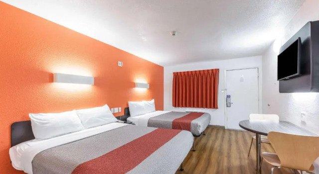 Четырёхместный номер Deluxe Motel 6-North Richland Hills, TX