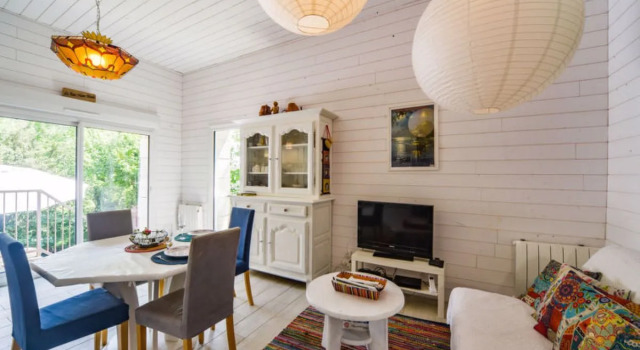 La petite maison blanche, Boek Hotel  