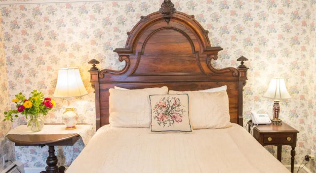 Номер Deluxe Brook Farm Inn