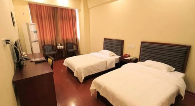 GreenTree Inn Guangxi Liuzhou Railway Station Hongguang Road Express Hotel, Book Hotel Liuzhou Guangxi