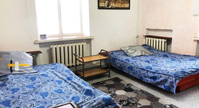 Gostevoy dom, Réserver Auberge de jeunesse Yagodnoye Oblast de Magadan