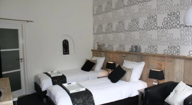 Двухместный номер Standard с балконом Bed & Breakfast Onder de Dekens