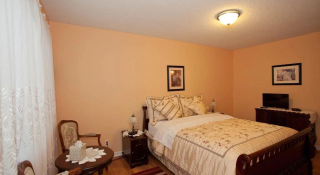 House Victoria B&B, Đặt Nhà nghỉ có bữa sáng Penticton 