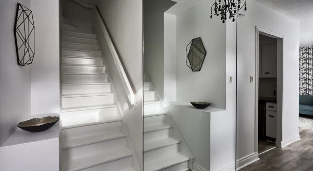 Serene 2Br in Church Yonge Corridor by Sonder, Varaa Hotelli Toronto 