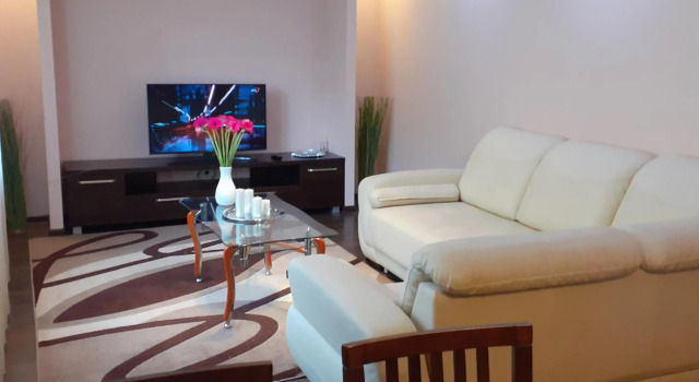 Jaukus butas Druskininkuose, Book Hotel Druskininkai 