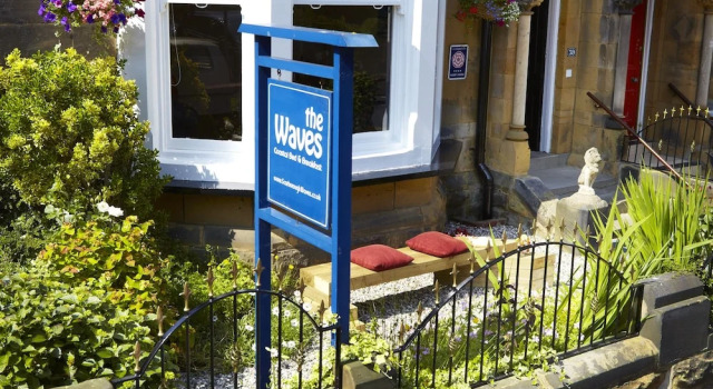 The Waves: Yorkshire Coast B&B, Забронировать Отель Бизнес-отели Скарборо, рядом с Фуникулер Spa Cliff, 4* 5*