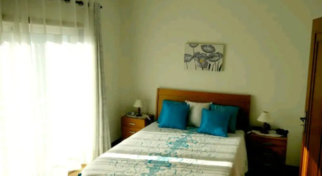 House With 3 Bedrooms in Lourinhã, With Enclosed Garden and Wifi - 1 k