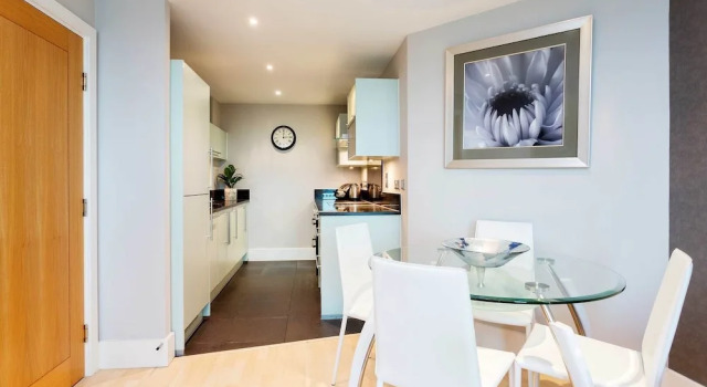 River Views from Vauxhall, Забронировать Отель Бизнес-отели Англии, 4* 5*