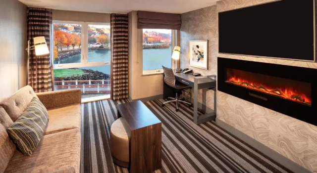 Люкс Silver Cloud Hotel Tacoma Waterfront