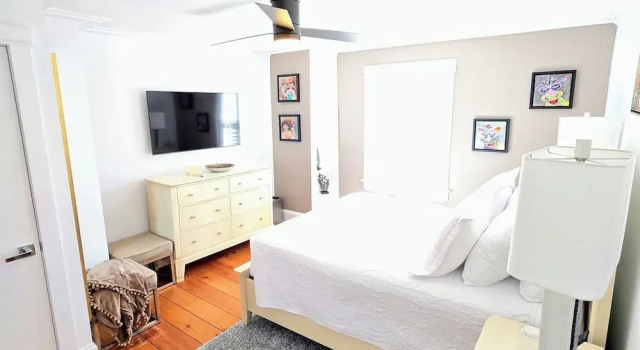 Номер Comfort The Royal Manor Inn