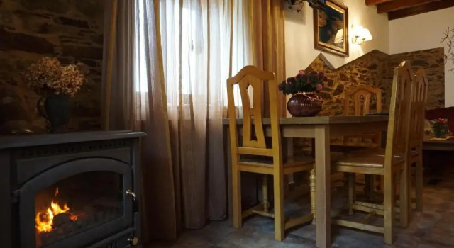 Casa Maricuelo, Prenota Hotel Castropol 