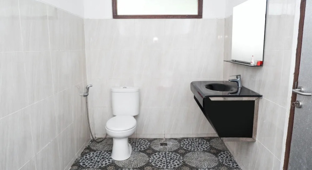Люкс Deluxe Kebon Krapyak Cottage Syariah Mitra RedDoorz near Stadion Maguwoharjo
