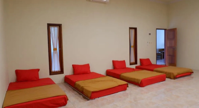 Besopok Hostel, Book Hostel Hotels in Lombok with Parking, Parking