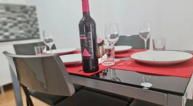 Апартаменты с 2 комнатами FRANMAY APARTMENTS - 7 modern apartments near the beach & city
