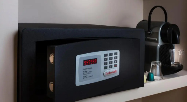Трёхместный номер Standard с балконом Hotel Andréa