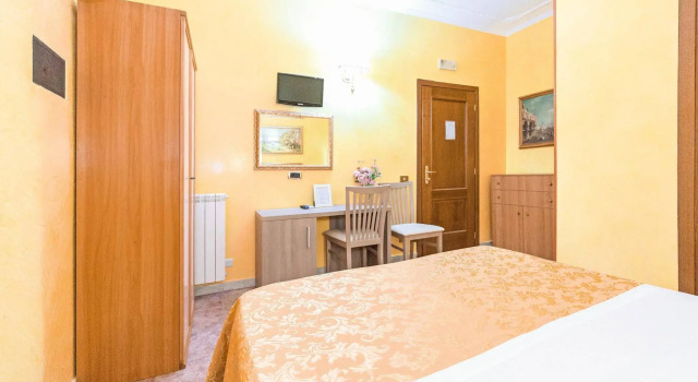 Downtown Accommodation, Забронировать Отель Отели Рима с завтраком, рядом с Золотой дом Нерона, Завтраки