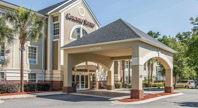 Spark by Hilton Bluffton Hilton Head Island, Забронировать Отель Отели Южной Каролины с завтраком, Завтраки