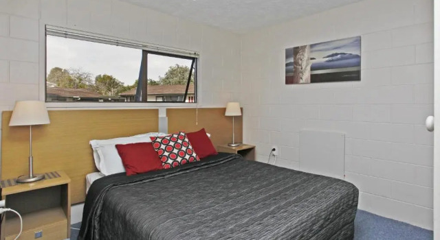 Апартаменты Walton Park Motor Lodge