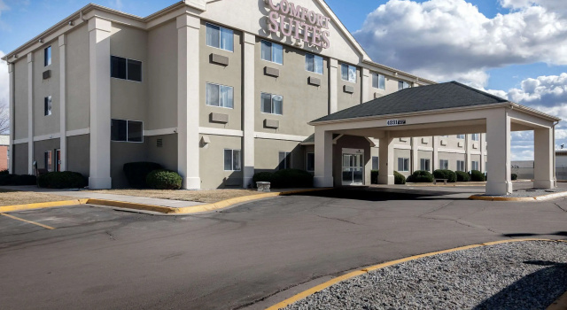 Comfort Suites Lincoln North