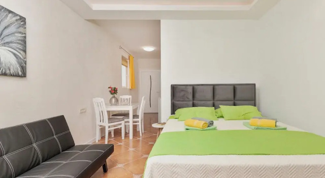 Студия Apartments Vuković