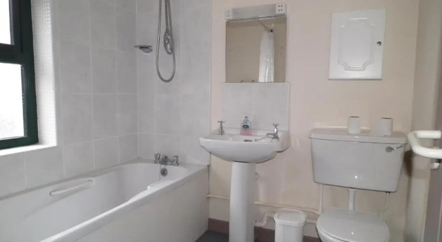 Коттедж с 2 комнатами An Creagán Self Catering Cottages