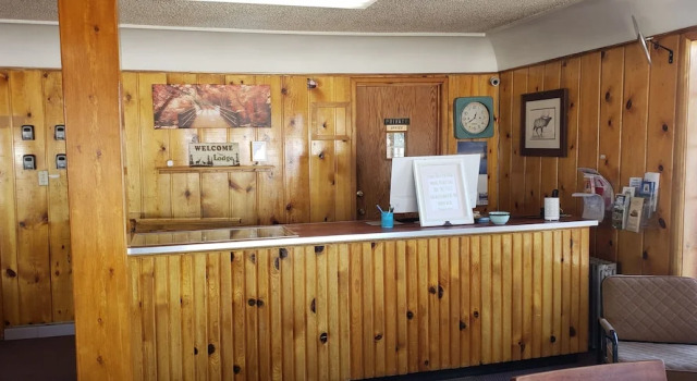 Caribou Lodge and Motel, Rezerwuj Motel Hotele w Idaho z parkingiem, Parking