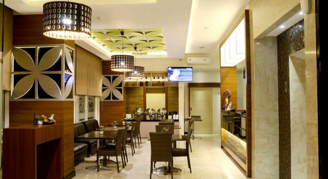 Двухместный номер Superior Biz Boulevard Hotel