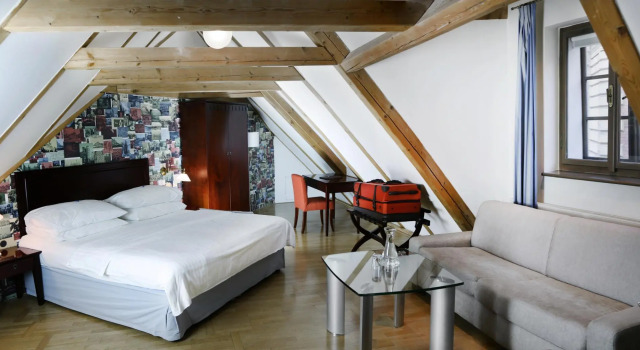 Полулюкс Charles Bridge Heritage Suites by SALVATOR HOTELS