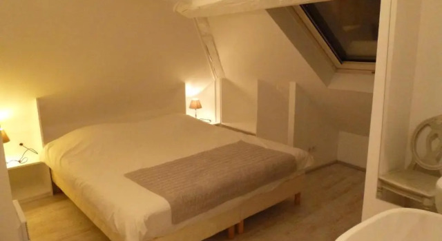 Четырёхместный номер Standard Logis - Hotel De La Mairie