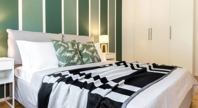 JOIVY Lotto Square Apartment, Book Apartment Milan Lombardy