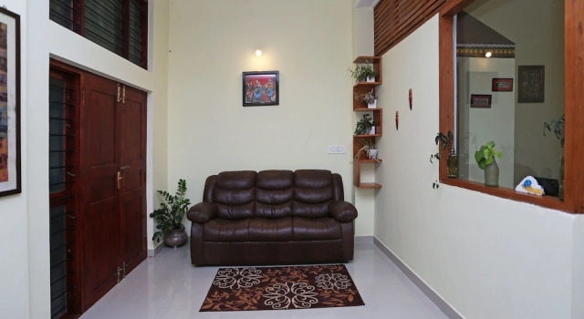 OYO 9263 Home Breezy 2 BHK Stuart Hill, Забронировать Апартаменты/квартира Мадикери Coorg, рядом с Парк Раджас-Сит