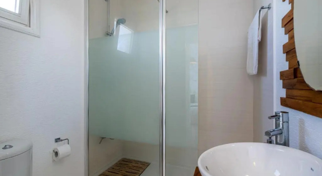 Апартаменты 1- Bedroom Apartment near Meneou Beach