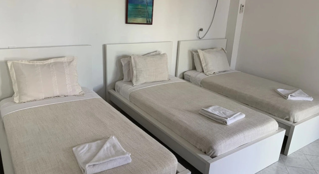 Трёхместный номер Standard с частичным видом на океан Sunset Hotel