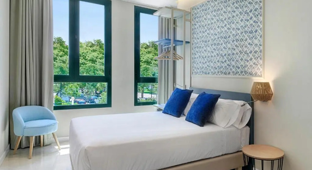 Двухместный номер Standard с видом на бассейн Opera House Valencia B&B