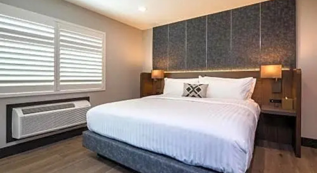 Номер Standard Americas Best Value Inn Golden Bear Inn