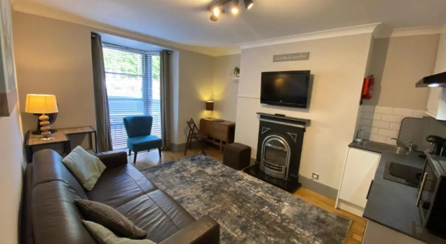Апартаменты Deluxe EI8HT Brighton Guest Accommodation