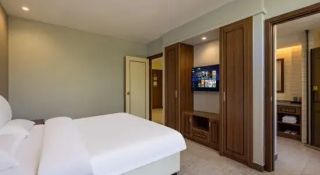 Люкс Deluxe Yuyao Jjiangnanbusiness Hotel