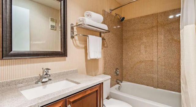 Четырёхместный номер Standard Lompoc Valley Inn and Suites