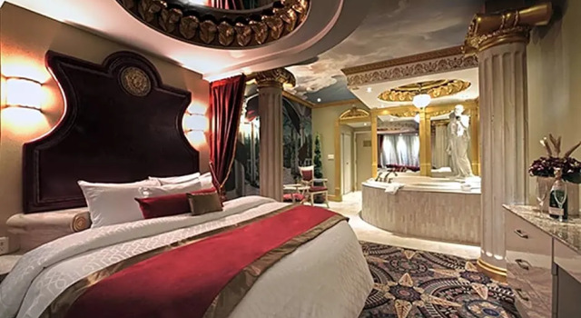 Номер Victorian Coach Fantasyland Hotel