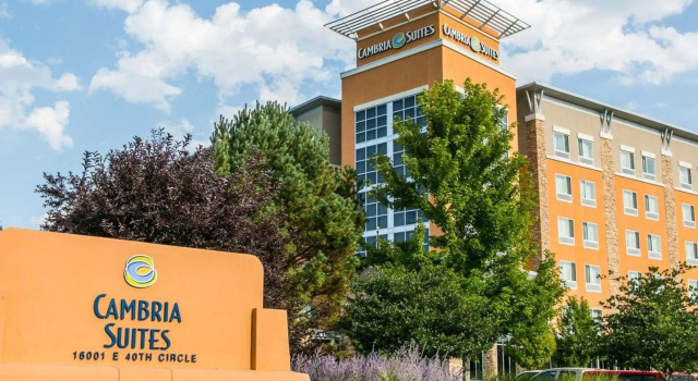 Cambria Hotel Denver International Airport, Buchen Sie Hotel Aurora Colorado