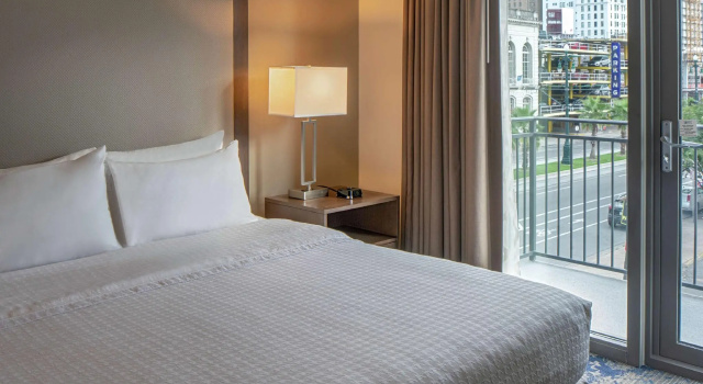 Двухместный люкс c 1 комнатой с балконом Homewood Suites By Hilton New Orleans French Quarter