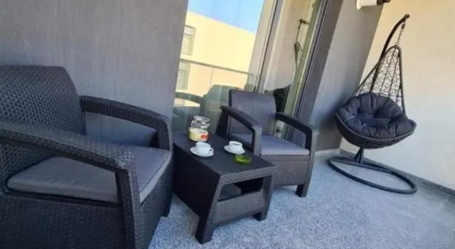 Sunny Studio, Varaa Huoneisto Hotellit Mamaia-Sat pysäköinnillä, Pysäköinti