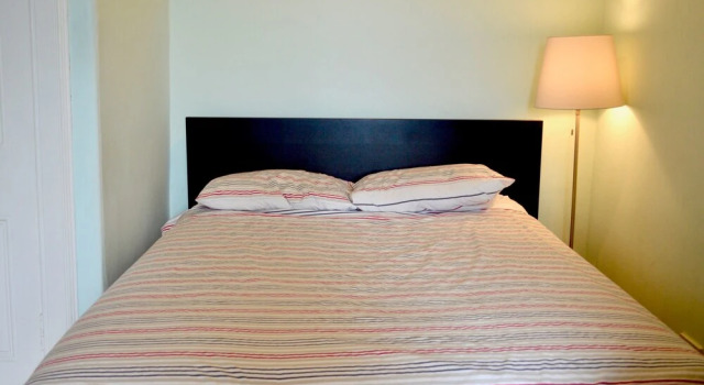 Homely 2 Bedroom Flat Next to Botanical Gardens, Забронировать Отель Отели Эдинбурга 3 звезды, рядом с Памятник Вальтеру Скотту, 3*