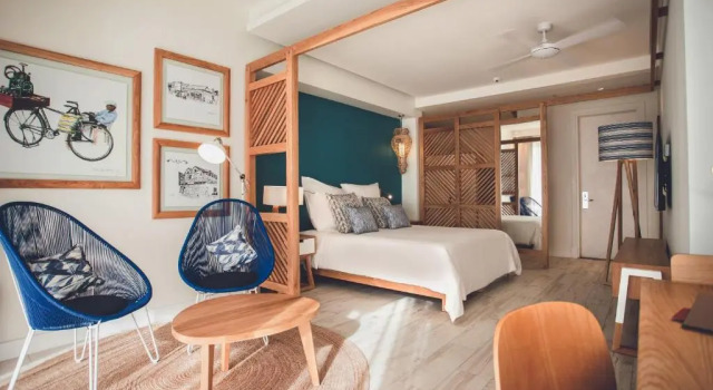 Victoria Beachcomber Resort & Spa - Victoria for 2 - Adults Only